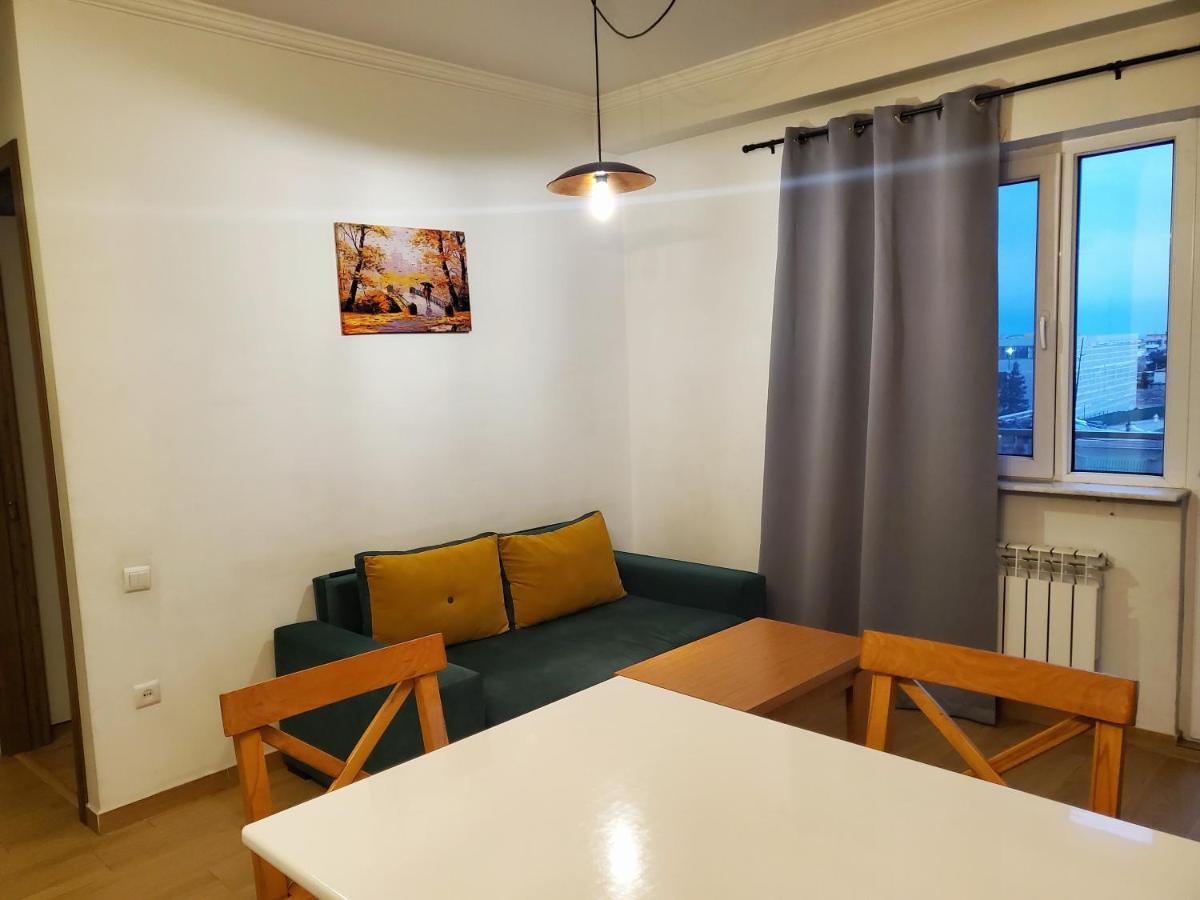 Ferienwohnung Alexander III Tbilisi Exterior foto